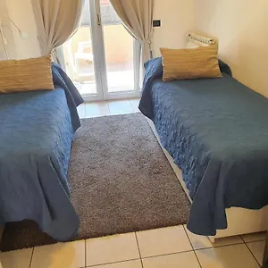 2* לינה וארוחת בוקר Brezza Marina